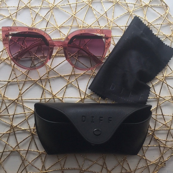 Diff Eyewear Accessories - Diff Eyewear Penny Frames Like New!